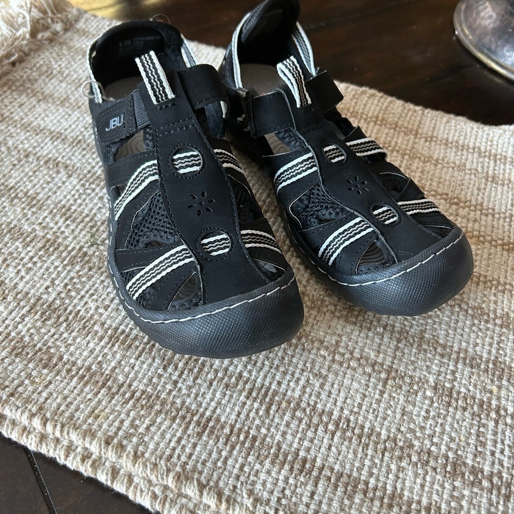 New JBU shoes/ sandals